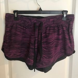 Lululemon REVERSIBLE Shorts!